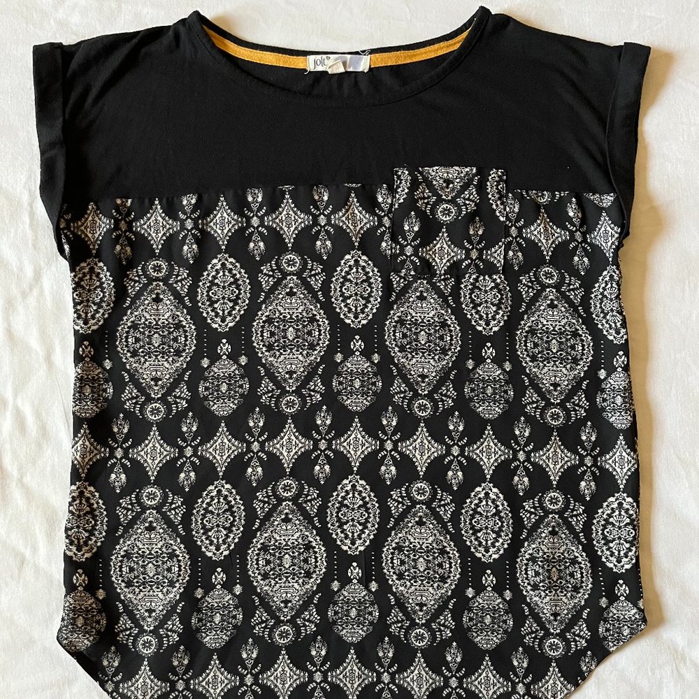 Jolt Black and White Blouse Size M